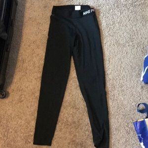 Black Nike Pro leggings